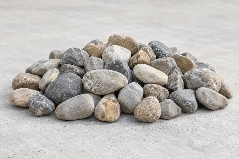 Иллюстрация гравия требуемой крупности 20–40 мм
